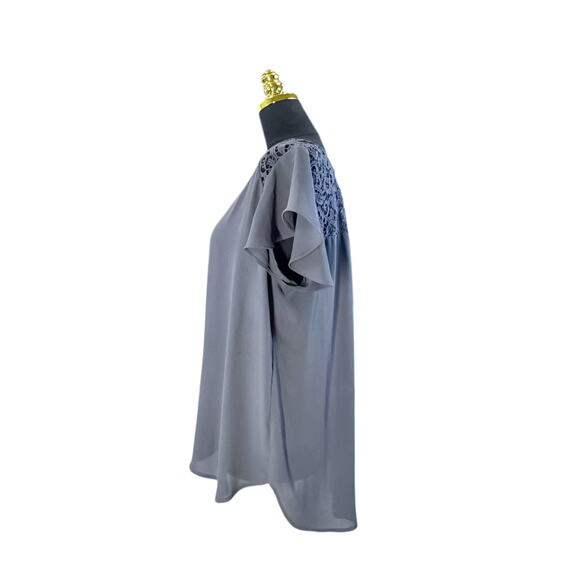 LOFT Grey Lace Back Flutter Sleeve Blouse - Size L - Picture 4 of 5